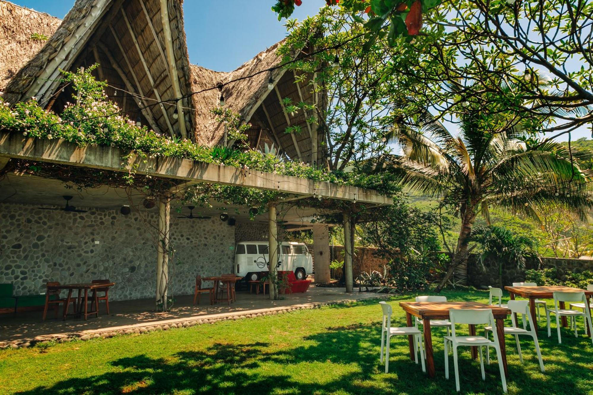 Puro Surf Hotel & Performance Academy El Zonte Exterior foto